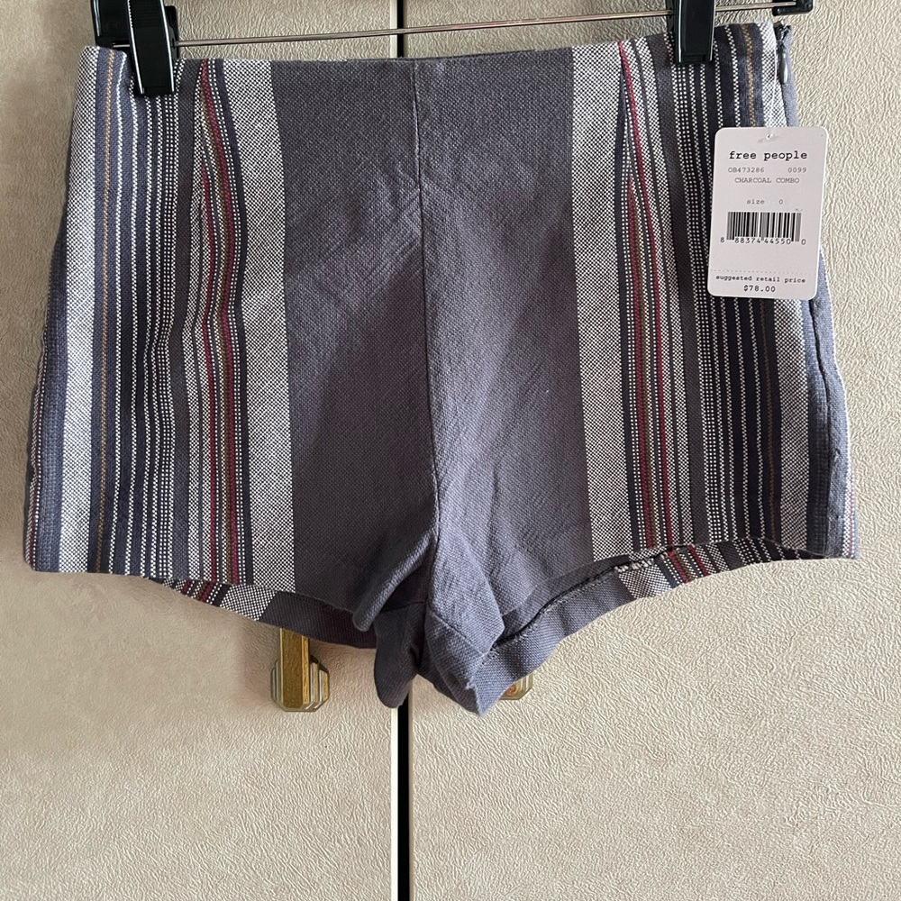 Ladies/juniors Free People shorts. Size 0. New with tags.